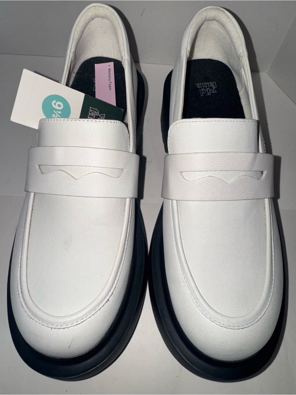 NWT WHITE FABLE WOMEN'S LACEY LOAFER FLATS CHUNKY SZ 9.5 WHITE MEMORY FOAM